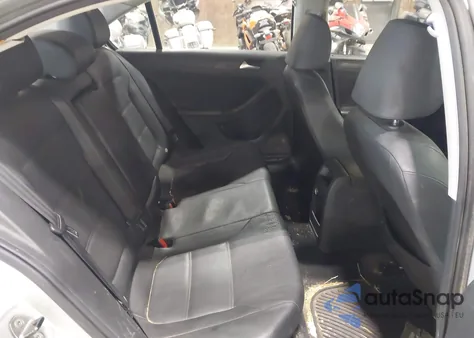 2012 Volkswagen Jetta 2.5L Se from USA, damaged, VIN 3VWBP7AJ0CM306036